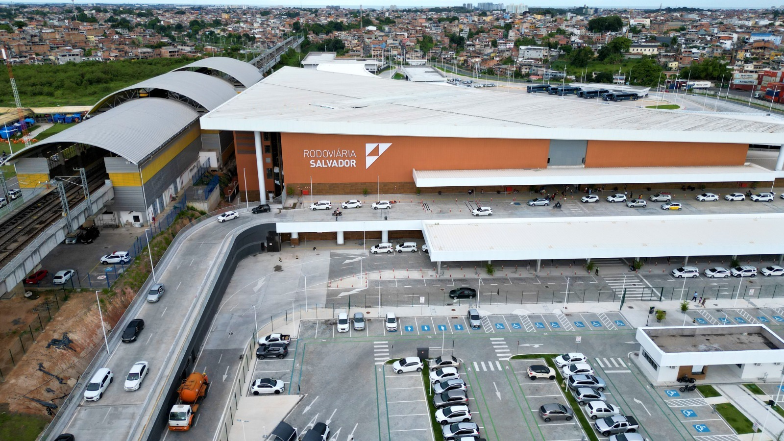 Bahia tem dívida em queda e investimento sustentável com as contas em dia