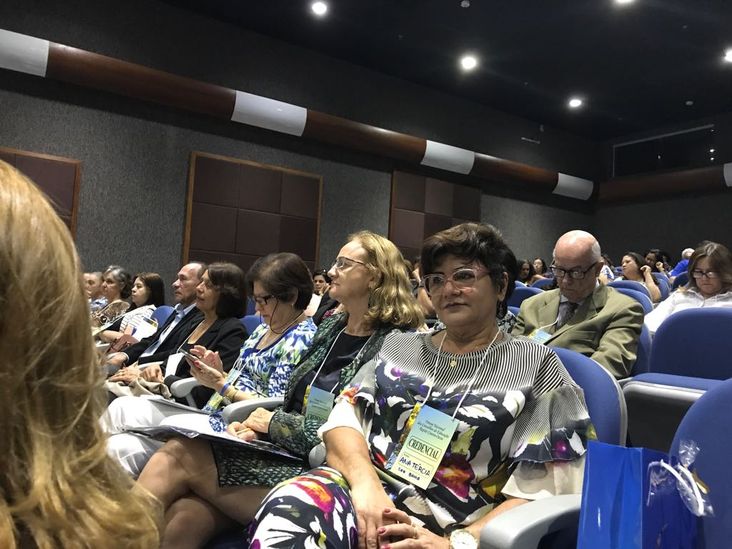 A Presidente do Conselho Estadual de Educação da Bahia (CEE/BA), Profa. Dra. Anatércia Ramos Lopes Contreiras, participou, em Brasília, do seminário Educação das Relações Étnico-Raciais e Ensino de História e Cultura Afro-Brasileira, Africana e Indígena.