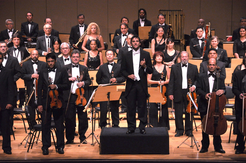 CarlosPrazeres_OSBA - foto Adenor Gondim 02_web (1)