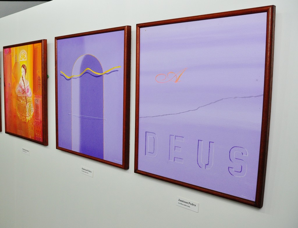 Pinturas de Jamison Pedra e Edsoleda Santos. Foto Mateus Pereira