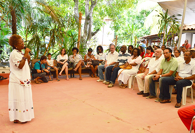 AranySantanaFalaPúblico.ftGeraldoAragão.drtba1498