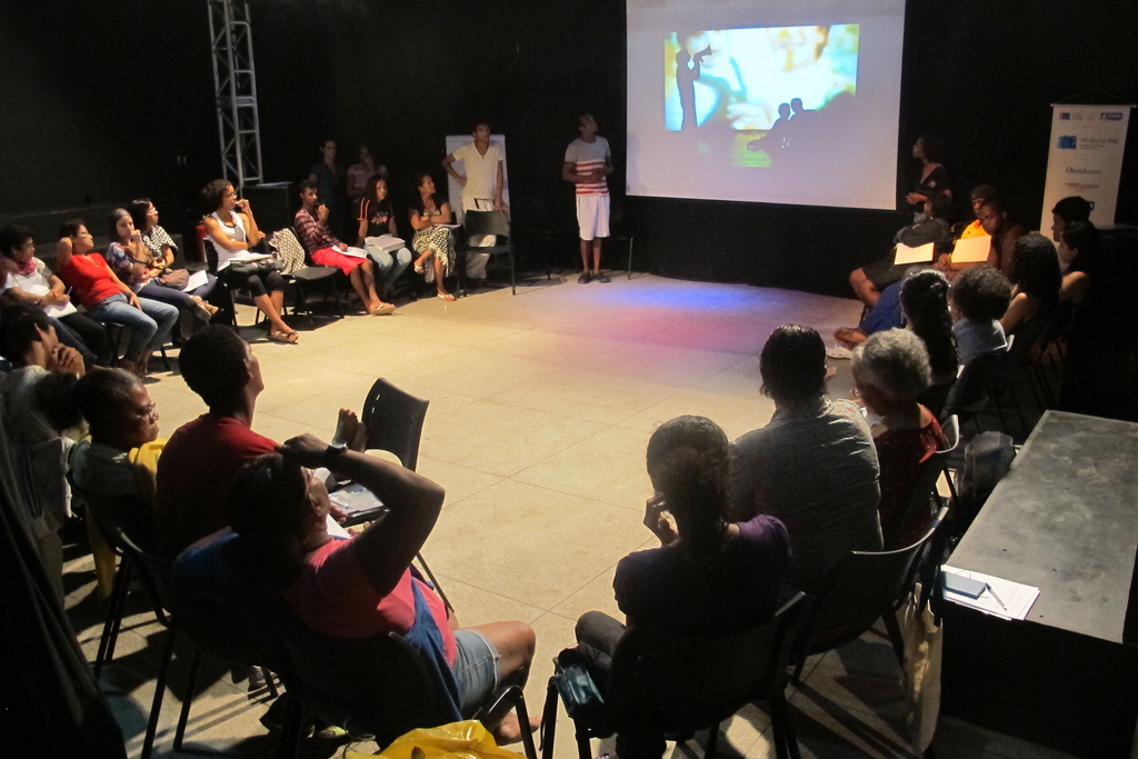 Mediação Cultural 2013_capacitação de educadores_Foto de Lica Ornelas