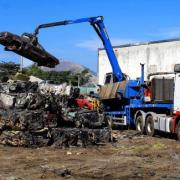 Lances em leilão de sucatas de veículos para reciclagem estão abertos pela internet