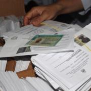 Com mais de 45 mil CNHs aguardando retirada, Detran-BA informa que condutores devem atualizar documentação antes de viajar