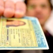 Contran revoga regra que exigia curso e prova para renovação de CNH