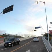 Viaduto que liga Rua das Locadoras à Estrada do Coco é liberado