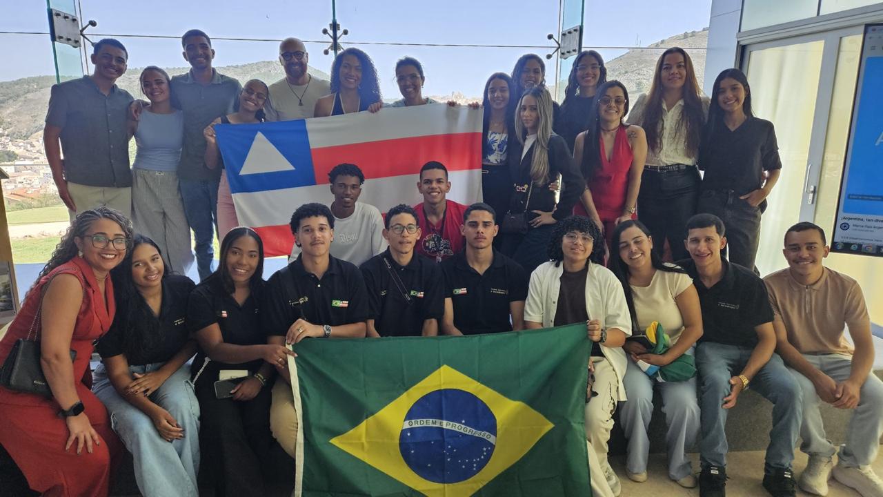 Pesquisa científica no exterior envolvendo estudantes da Bahia