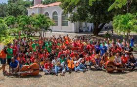 Teatro, artes plásticas e 15 anos do NEOJIBA no Bem Bahia