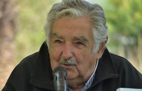 Pepe Mujica no TVE Entrevista com Bob Fernandes