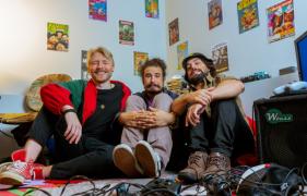 Baga Elétrica, de Grillo e os Mosquitos, no Especial das Seis