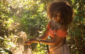 Especial das Seis apresenta o primeiro álbum de Amanda Rosa