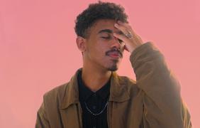 Especial das Seis destaca o álbum Vapor, de Deco Allmeida