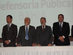 1434055348Posse_defensores_publicos_110615_023