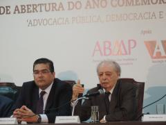 1459786963Seminario_Abertura_50_anos_PGE_040416_063