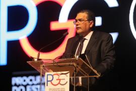 1480071937Cinquenta_anos_PGE_14