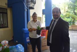 1528993798Plantio_de_arvore_e_Troca_Verde_140618_179