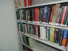 1407432649Biblioteca_015