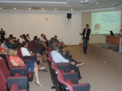 1408541921Palestra_Yang_Mendes_030