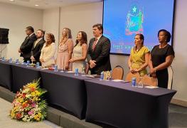 30-01-2025 - Nova diretoria da APEB toma posse em solenidade com presença da Procuradora Geral do Estado (6)