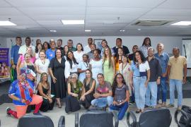 Debate sobre feminicídio e ações de enfrentamento à violência contra a mulher