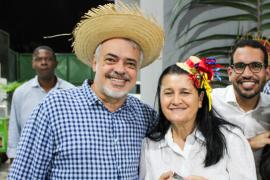 5E205B4C-9CBE-463C-8FF9-D4874BD36F22