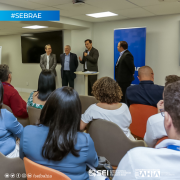 SEI assina acordo de cooperação com Sebrae Bahia para realizar estudos sobre pequenos negócios no estado