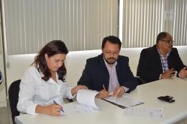 SEI celebra convênio com UEFS para pesquisa de custo de cesta básica