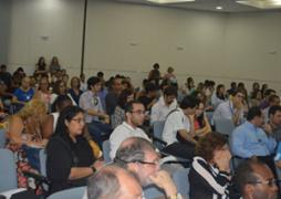 Encontro debate desafios da economia