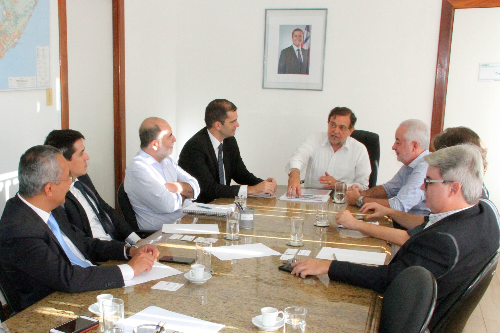 Governo debate novos modelos de negócios para Estaleiro Enseada