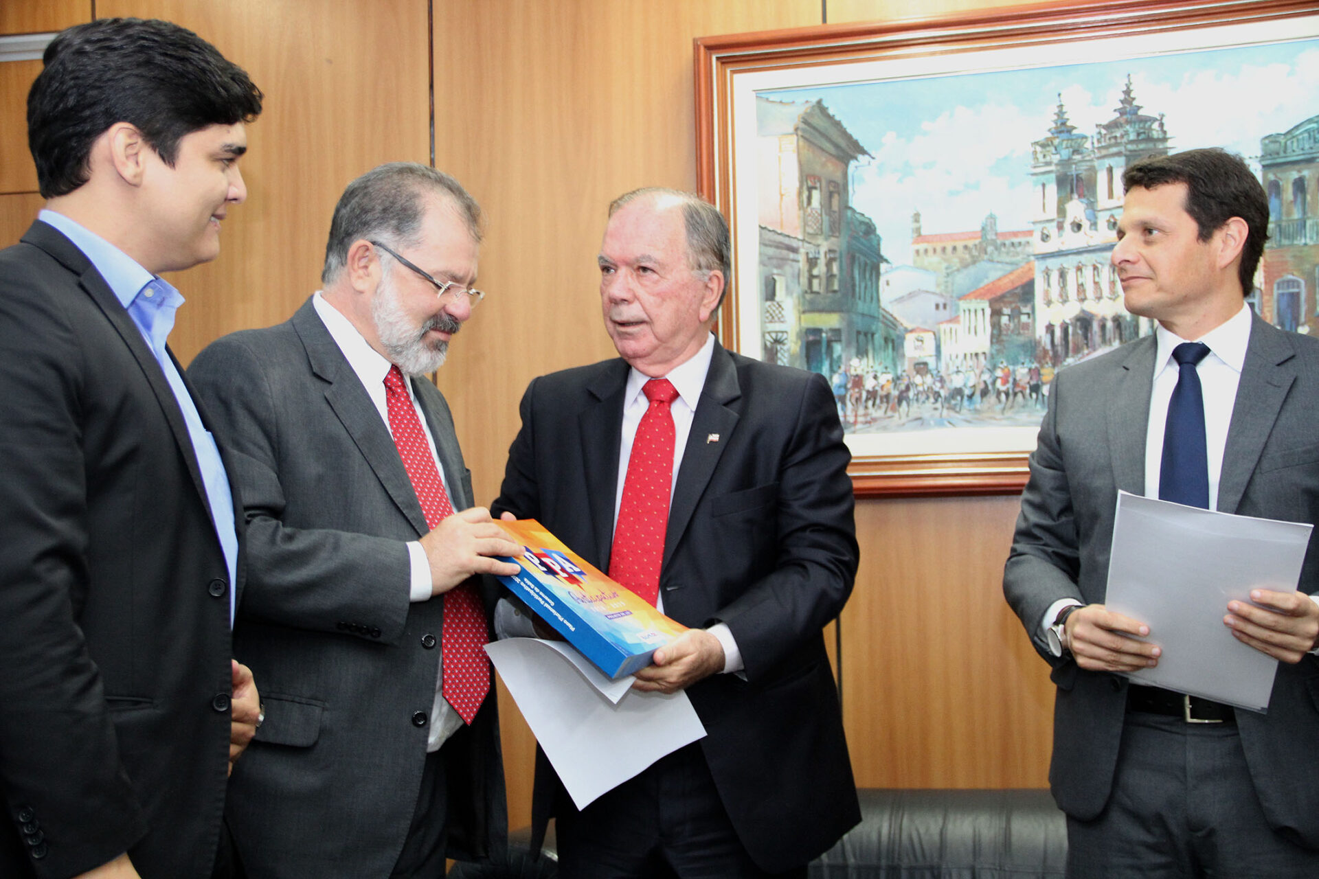 Entrega do PPA 2016-2019 na Assembléia Legislativa