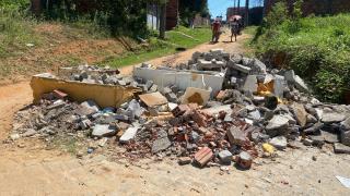 Dez barricadas instaladas por grupos criminosos são destruídas em Itaparica e Vera Cruz durante Operação Circuito Fechado