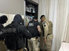 Operação Disclosure prende quatro policiais e apreende armas no Extremo Sul da Bahia