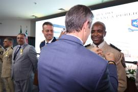 Profissionais das Forças da Segurança são agraciados com Medalhas do Mérito e Comunitário