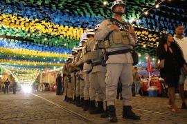 Policiais e Bombeiros reforçam ações ostensivas, investigativas e de salvamento nas festas do Centro Histórico de Salvador