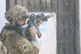 40BA9171-5C2B-4EA2-BD12-E858B8220973