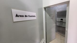 A0B9EC0C-9C8B-4380-9B7E-BFFA3E019B93