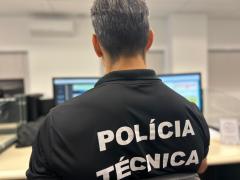 FBB40B02-97CD-4B8B-8C82-87758CA6FAC2