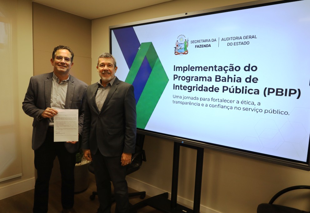 Secretário Rodrigo Pimentel e auditor geral do Estado Luis Augusto Peixoto Rocha