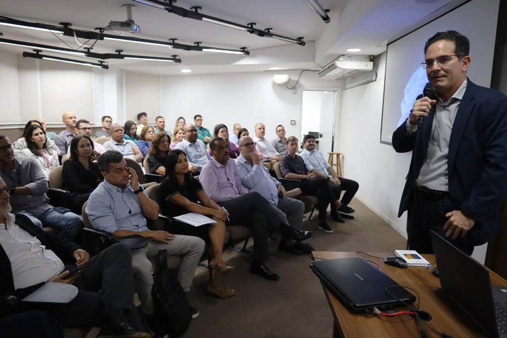 Secretário Rodrigo Pimentel