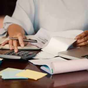 Servidores têm desconto para fazer declaração do Imposto de Renda