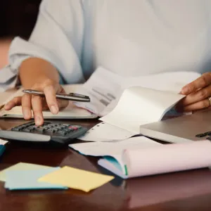 Servidores têm desconto para fazer declaração do Imposto de Renda