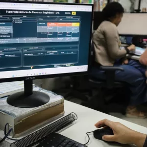 Servidora da equipe responsável pela avaliação de processos