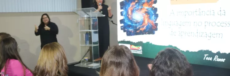 Teca Ramos durante XVII Semana Pedagógica