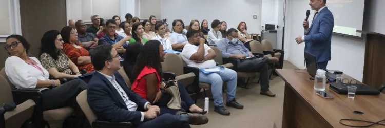Curso aborda aspectos como planejamento, execução, gestão e fiscalização contratuais no âmbito da Lei 14.133/2021 