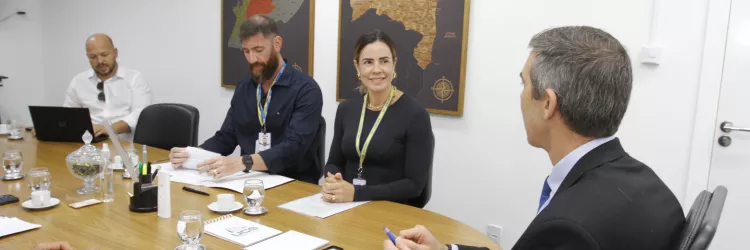 Diretora executiva da Agerba, Tahis Nunes, participou nesta terça-feira (26) de uma reunião institucional com o secretário da Segurança Pública da Bahia