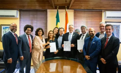 Bahiafarma, Bionovis e o laboratório indiano Biocon Biologics formalizam parceria para produzir medicamento indicado no tratamento do câncer de mama