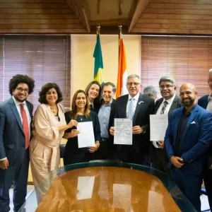 Bahiafarma, Bionovis e o laboratório indiano Biocon Biologics formalizam parceria para produzir medicamento indicado no tratamento do câncer de mama