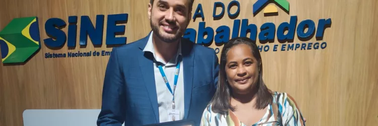 Bahiafarma recebe homenagem pela parceria com o Sinebahia