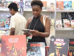 Jovens do Bahia Pela Paz participam da Bienal do Livro e ressaltam experiência de aquisição de livros