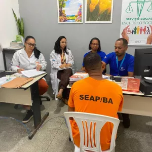 Bahia Pela Paz fortalece reinserção social com mais de 1,2 mil atendimentos do Escritório Social em 2026